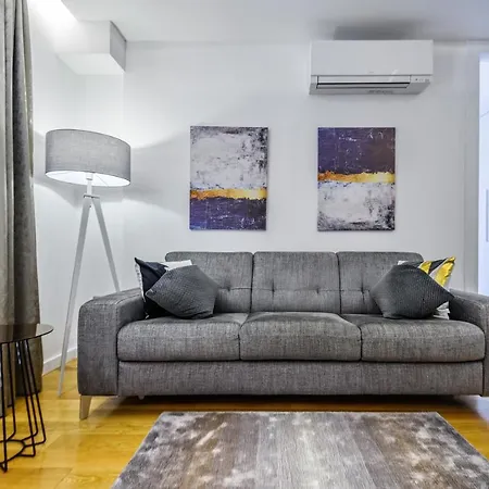 Apartment Windrose Design *