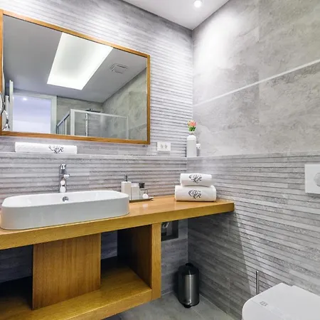 Windrose Design Apartment