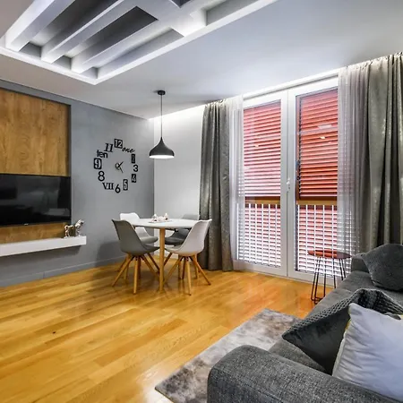 Apartment Windrose Design